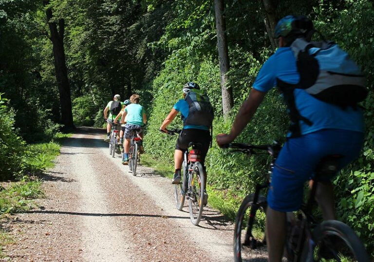 balades en velo a vias