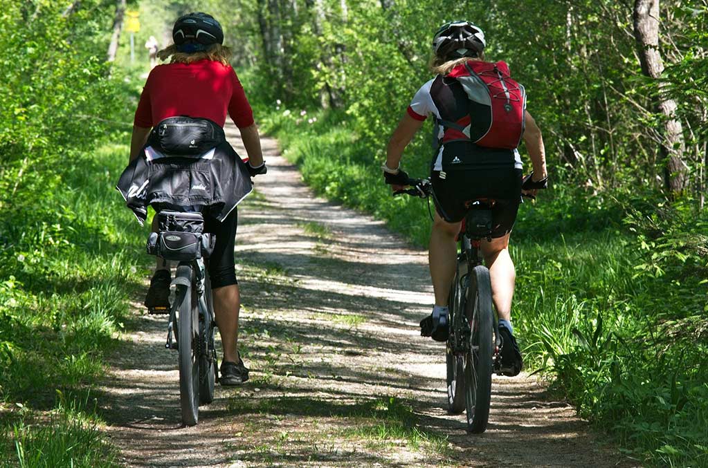 velo vacances dans vias