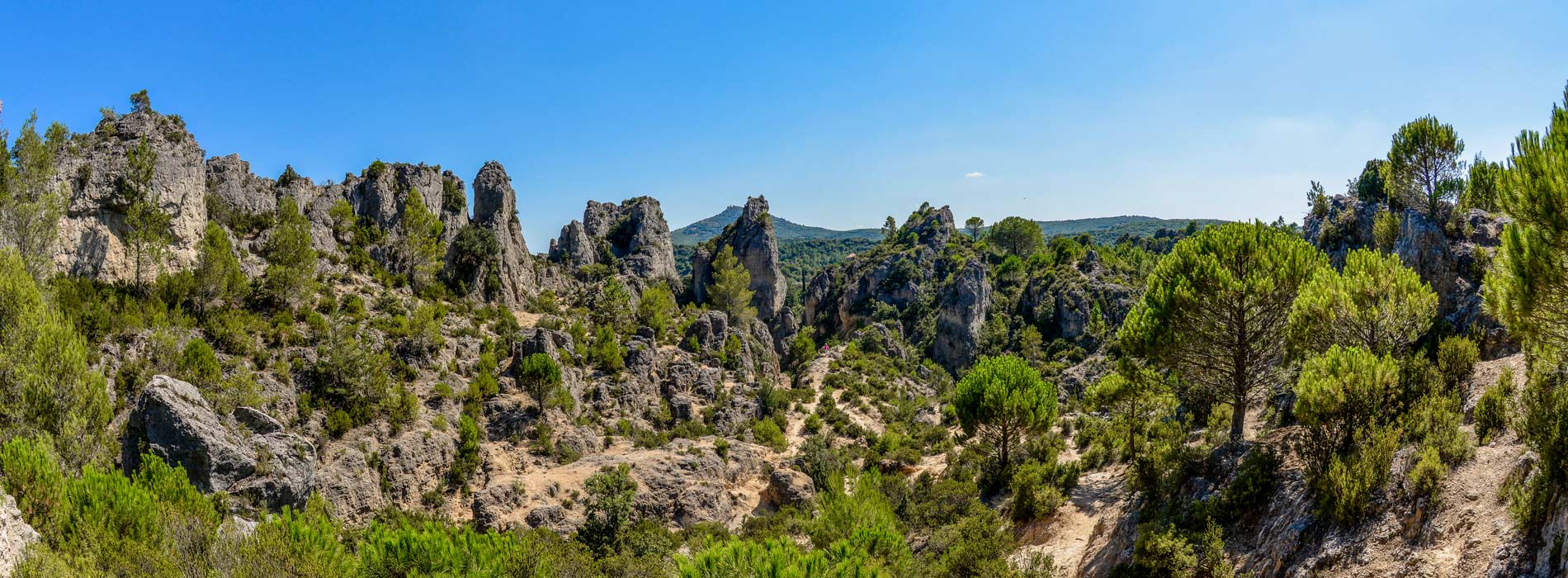 decouvrir cirque moureze